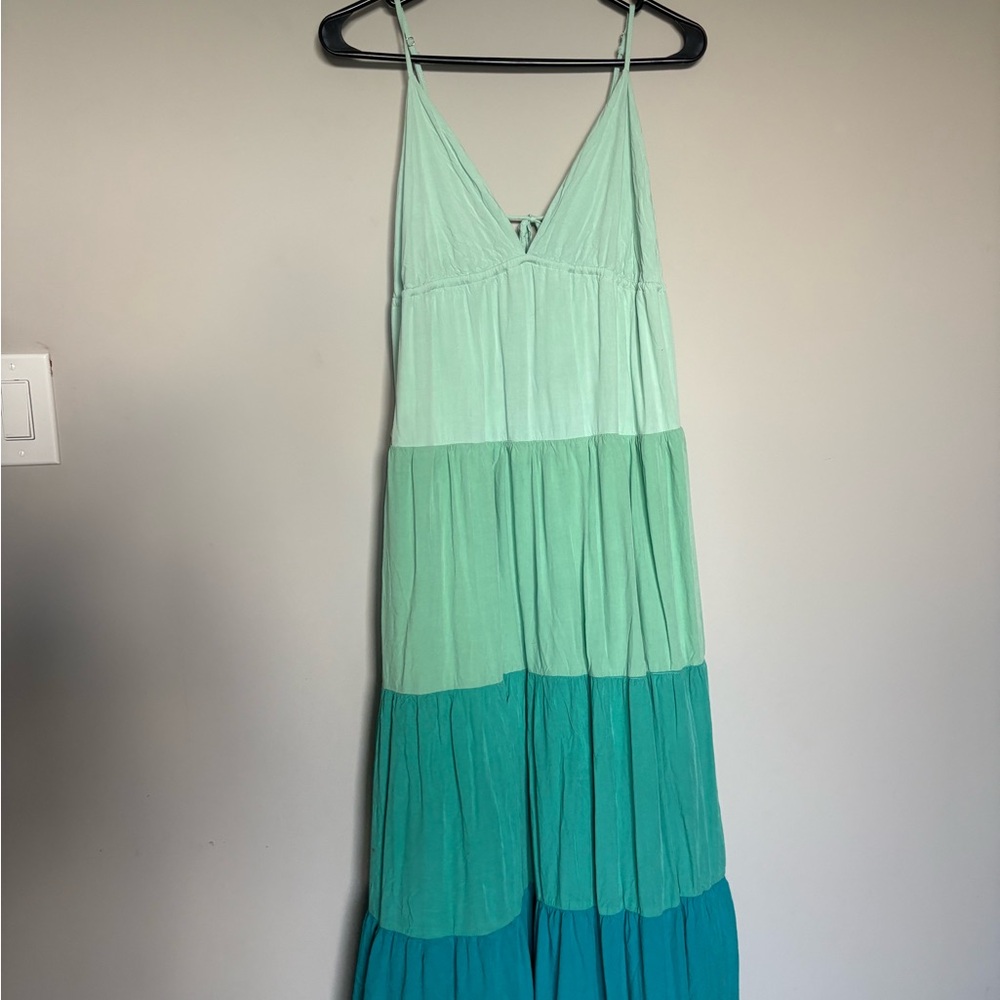 Green Tiered Sleeveless Maxi Sundress